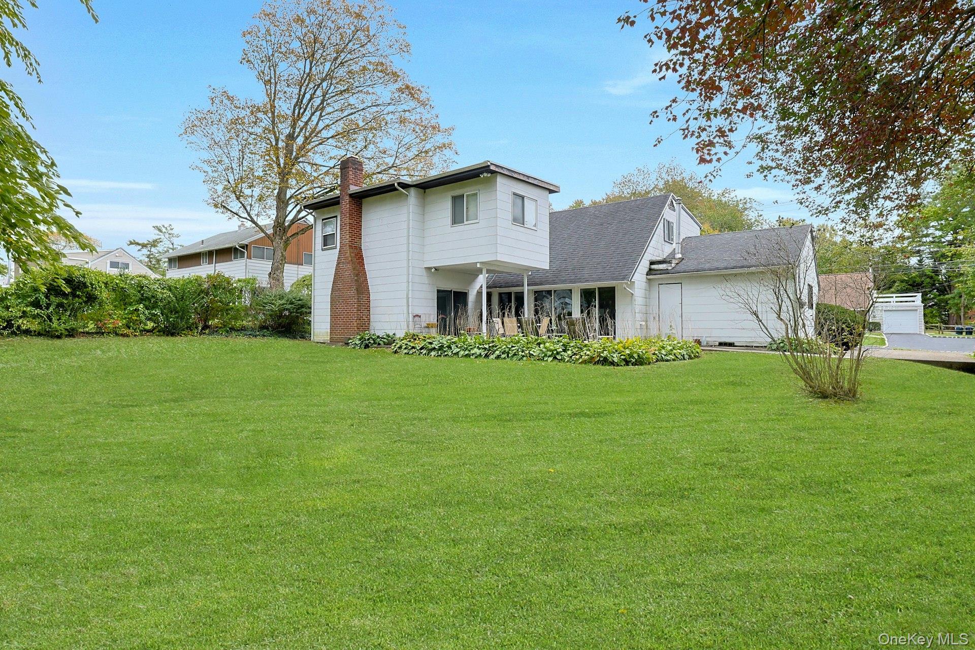 32 Lambert Lane, New Rochelle, NY 10804