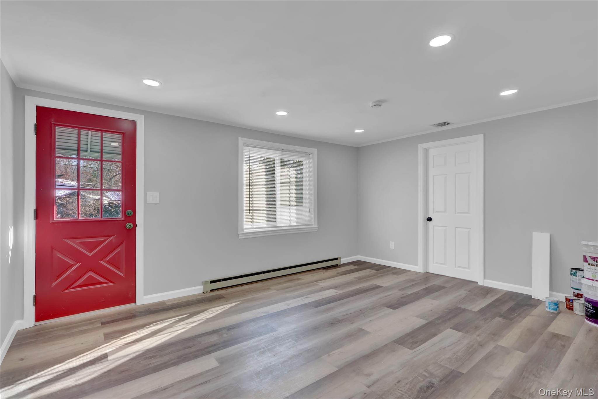 81 Oakside Road, Smithtown, NY 11787