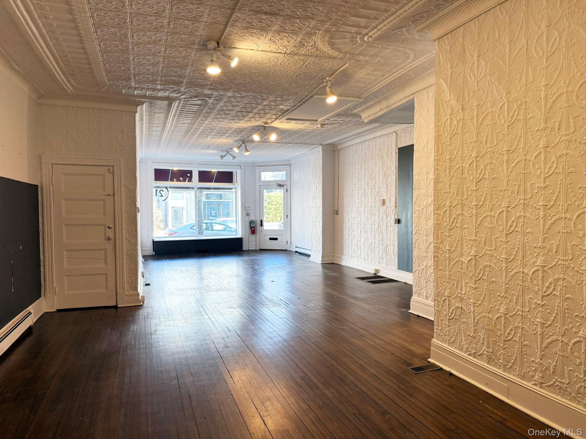 413 Main Street, Greenport, NY 11944