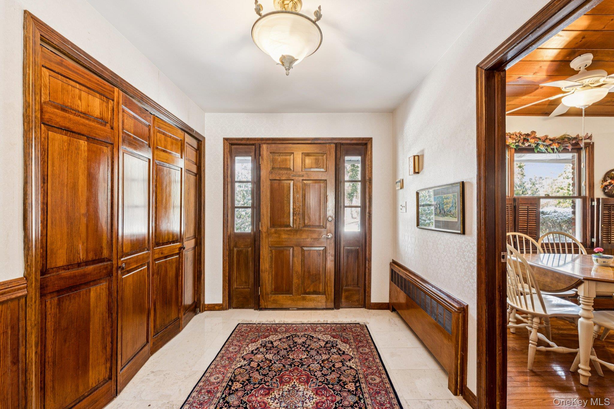 11 Lodge Ln, Belle Terre, NY 11777