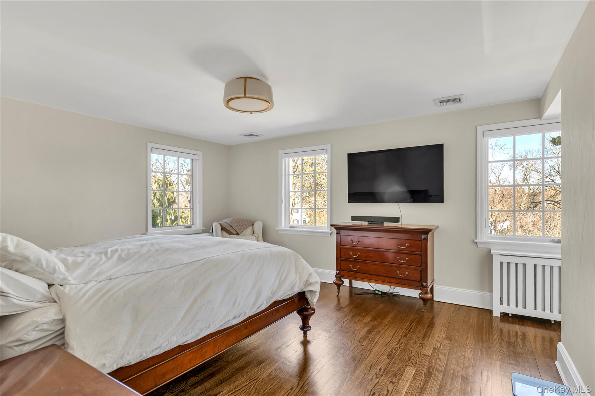 96 Quaker Ridge Road, Manhasset, NY 11030