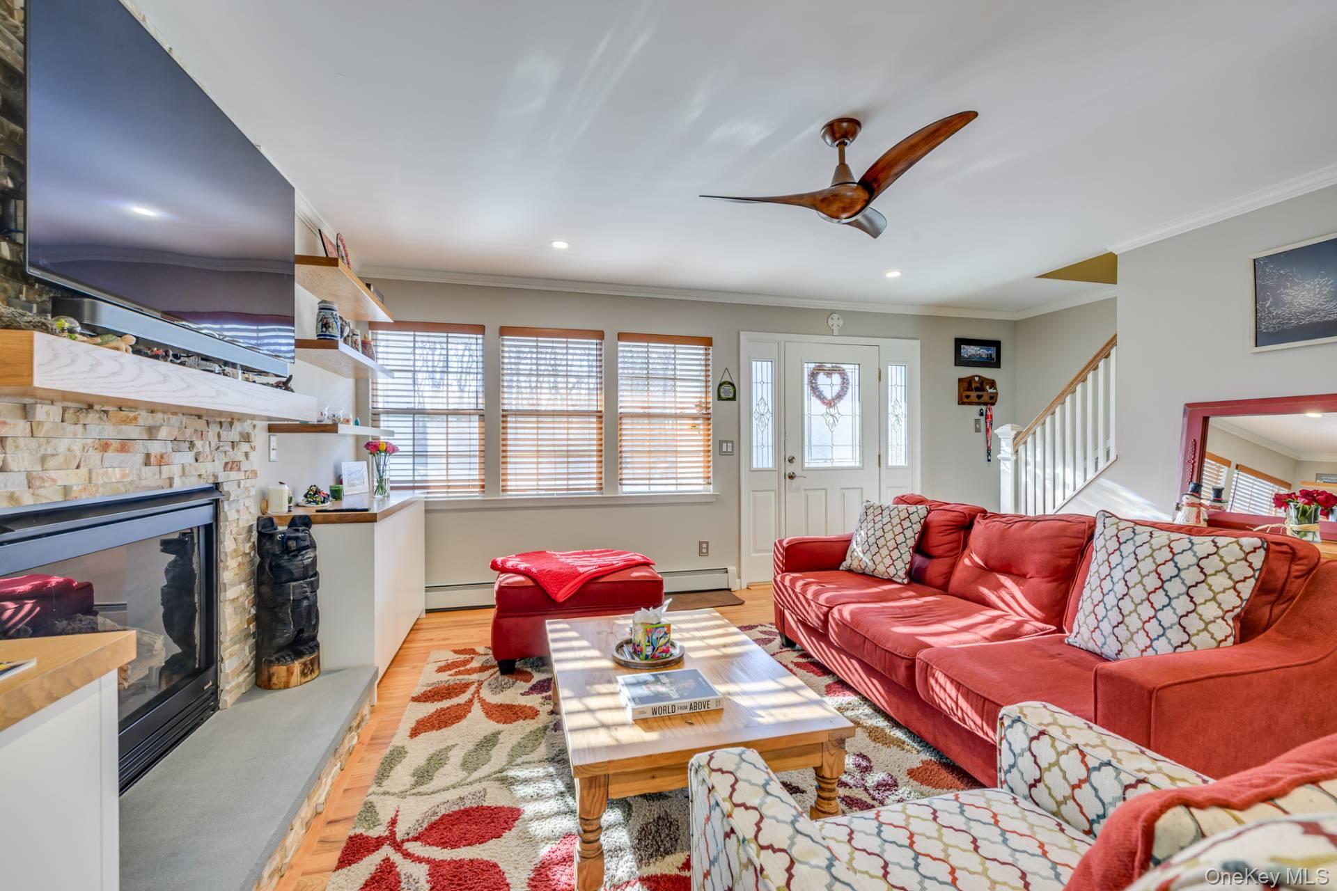 5 Ardmore Court, Hampton Bays, NY 11946