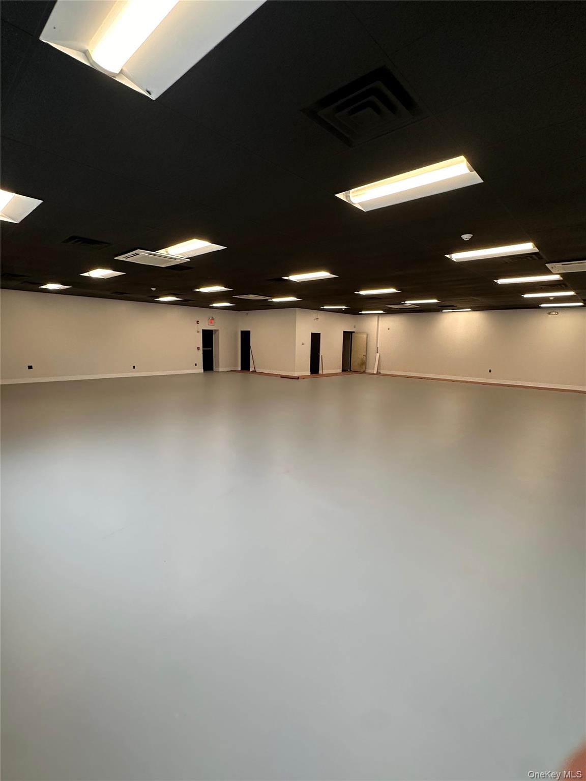 611 Arlington Turnpike, Poughkeepsie, NY 12603