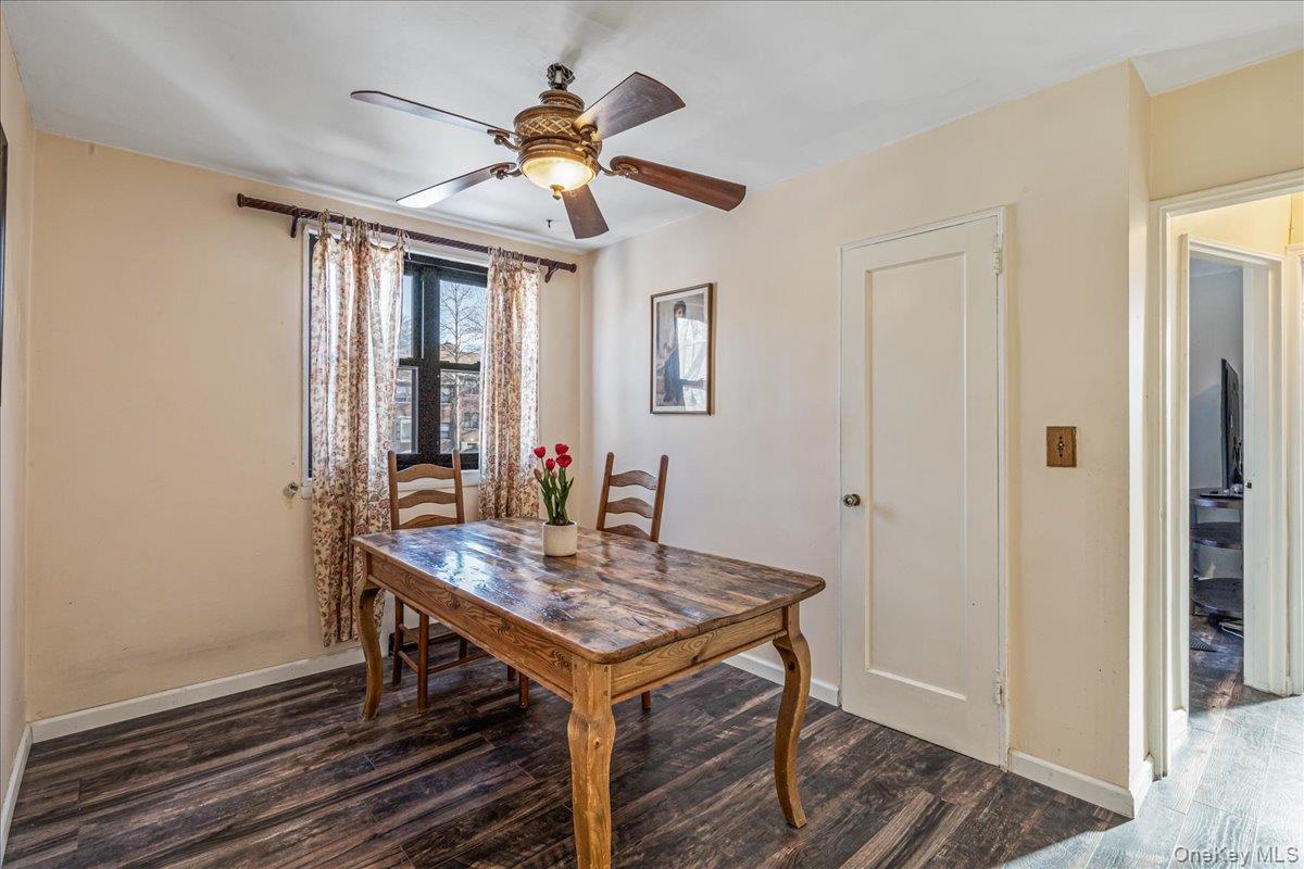 242-68 Horace Harding Expressway # upper, Douglaston, NY 11362