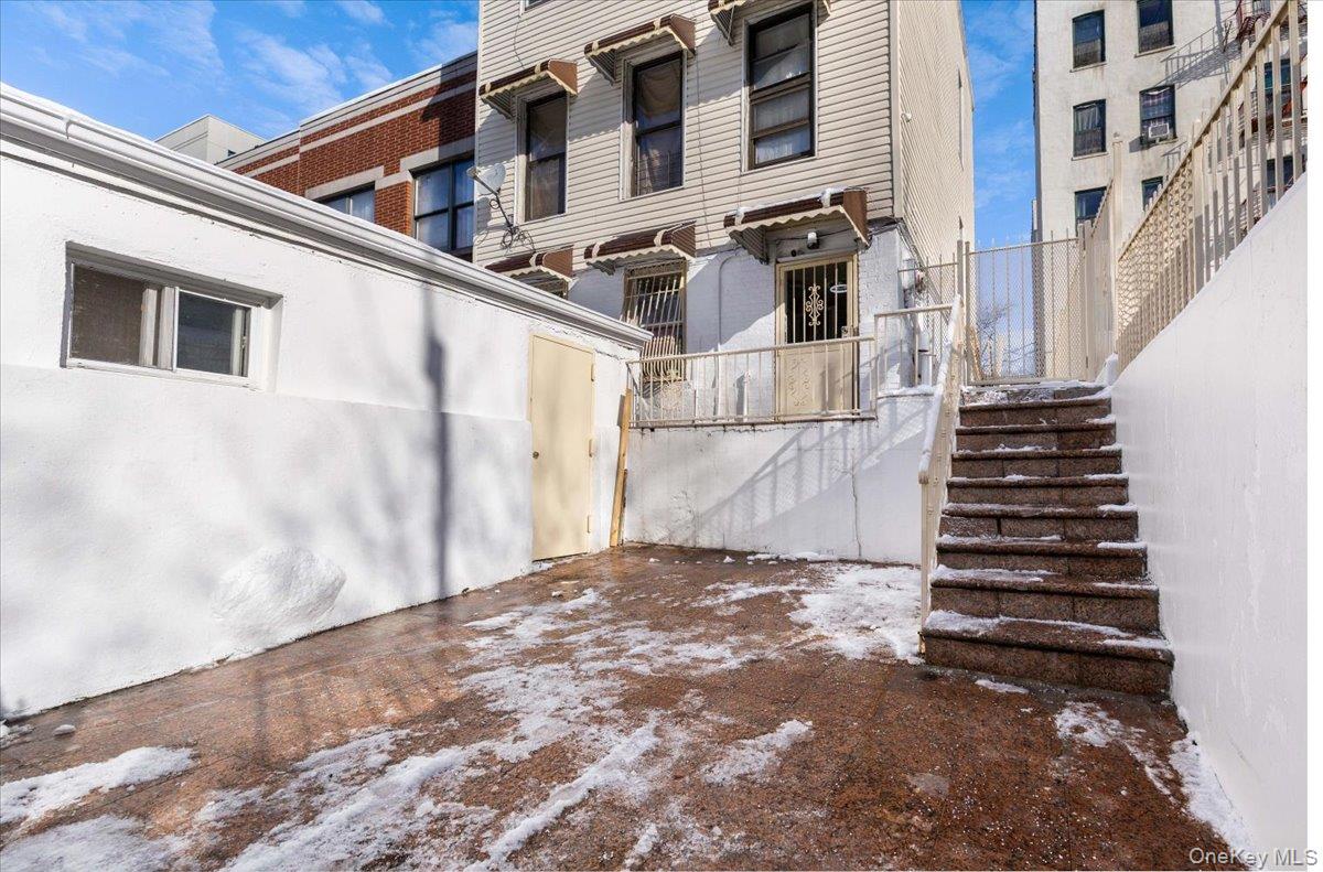 877 Hornaday Place, Bronx, NY 10460