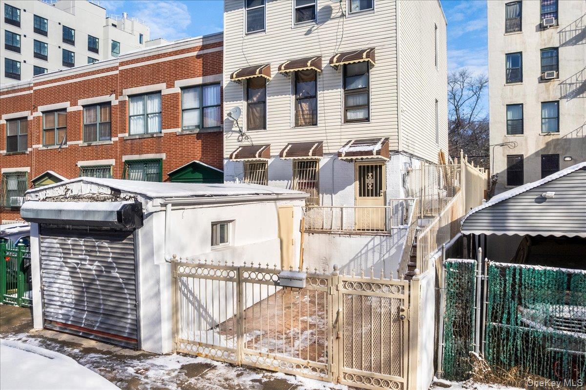 877 Hornaday Place, Bronx, NY 10460