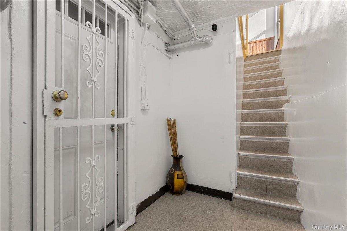 877 Hornaday Place, Bronx, NY 10460