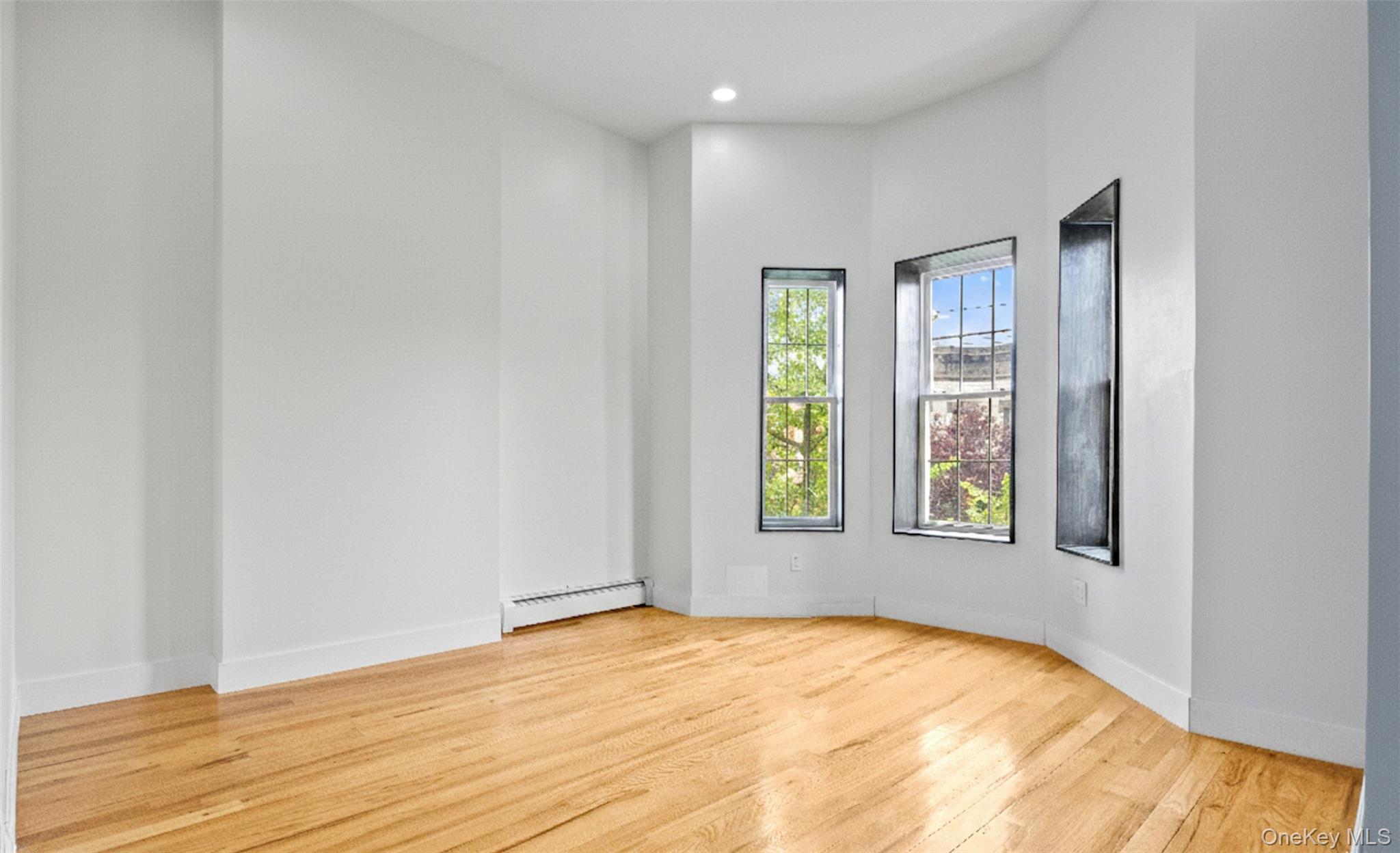 255 Lincoln Avenue, Brooklyn, NY 11208