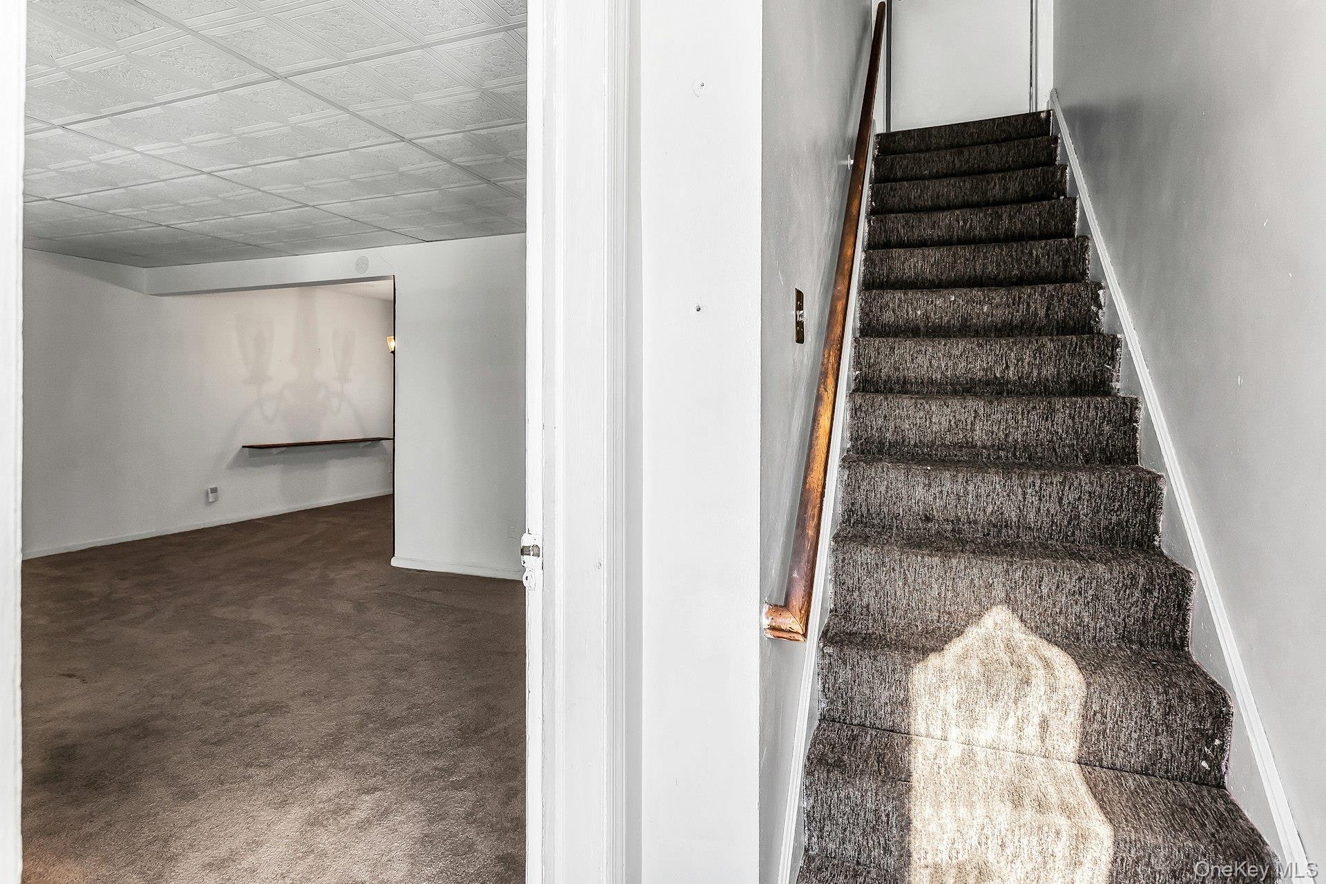 562 Arcadian Avenue, Valley Stream, NY 11580