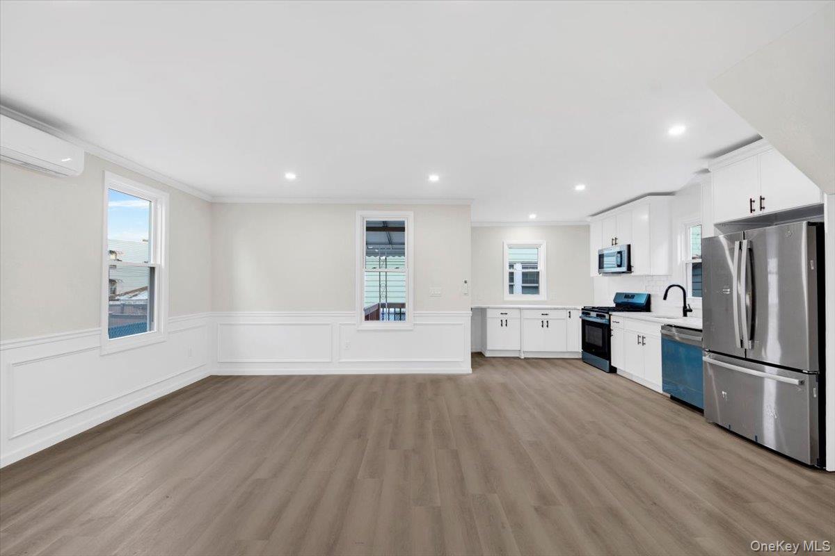 1625 Overing Avenue Street, Bronx, NY 10461