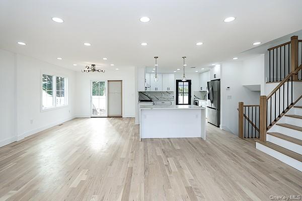 92 Kings Walk, Massapequa Park, NY 11762