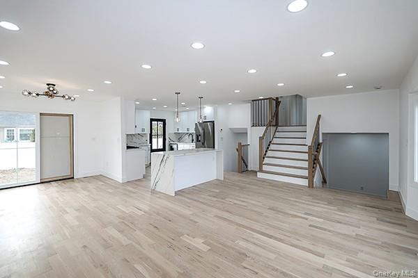 92 Kings Walk, Massapequa Park, NY 11762