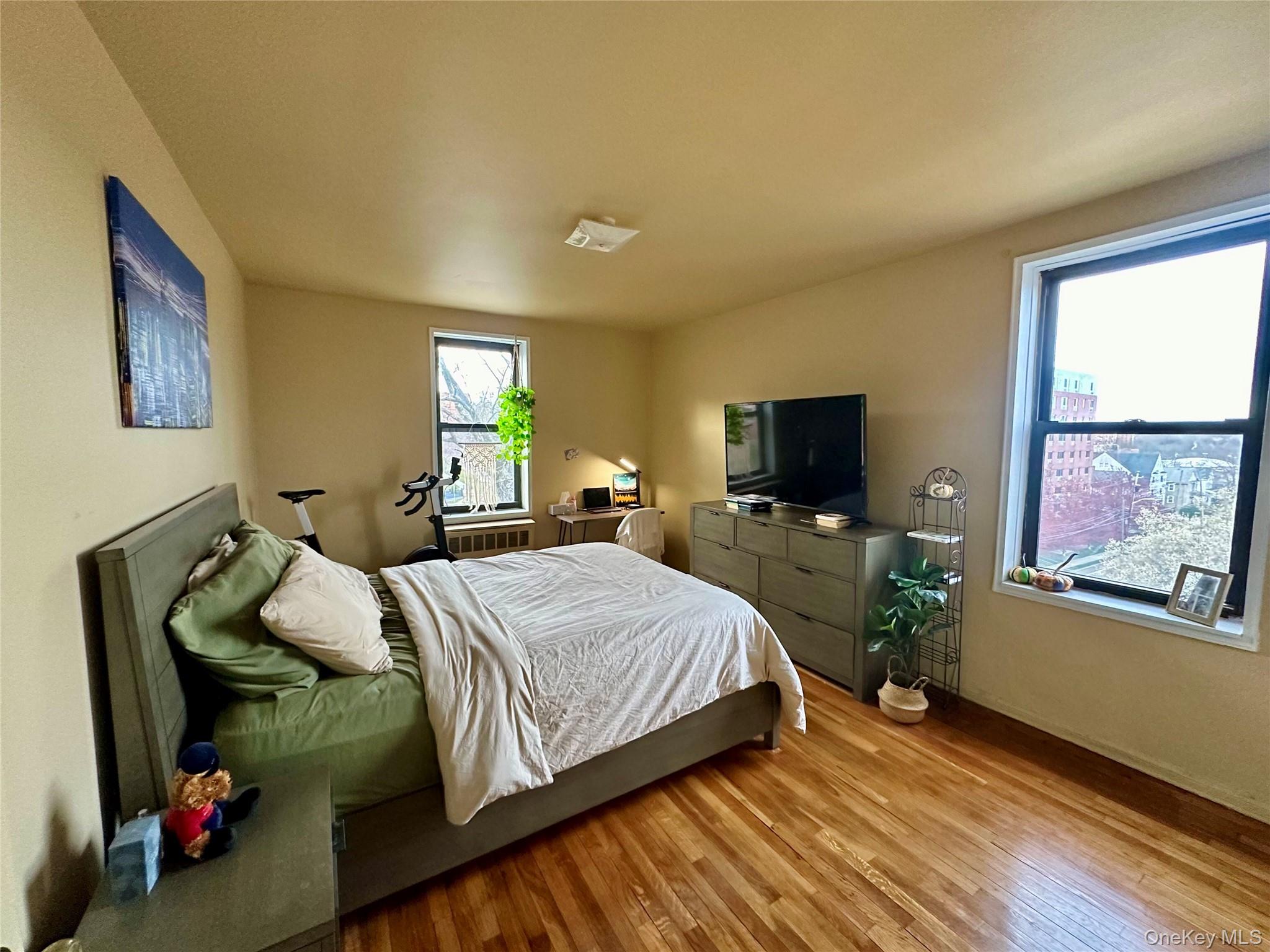 2 Windsor Terrace # 4C, White Plains, NY 10601