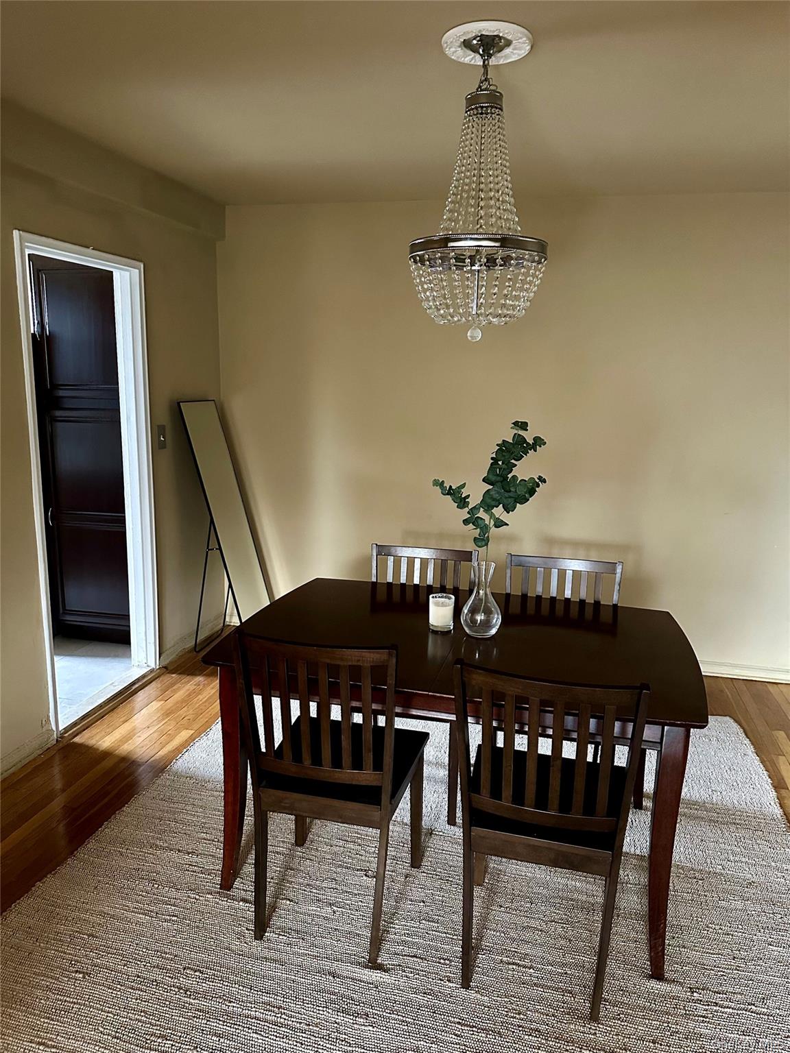 2 Windsor Terrace # 4C, White Plains, NY 10601