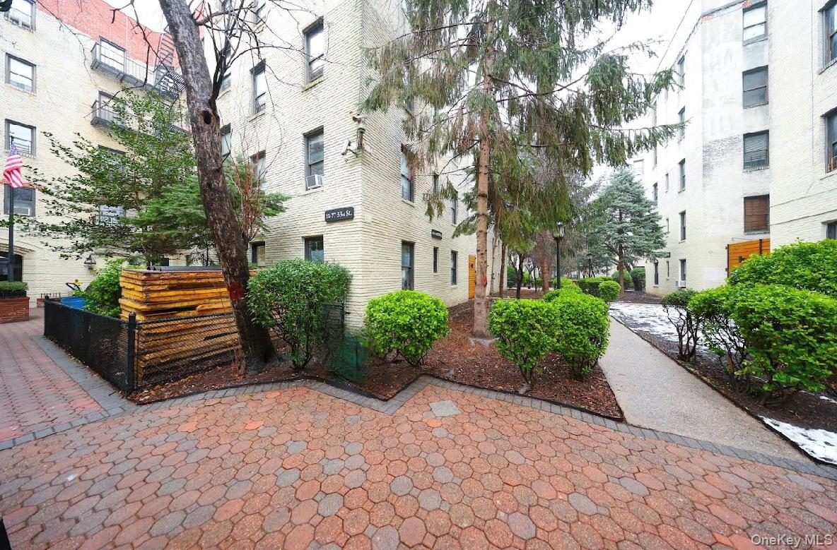 21-77 33rd Street # 2A, Astoria, NY 11105