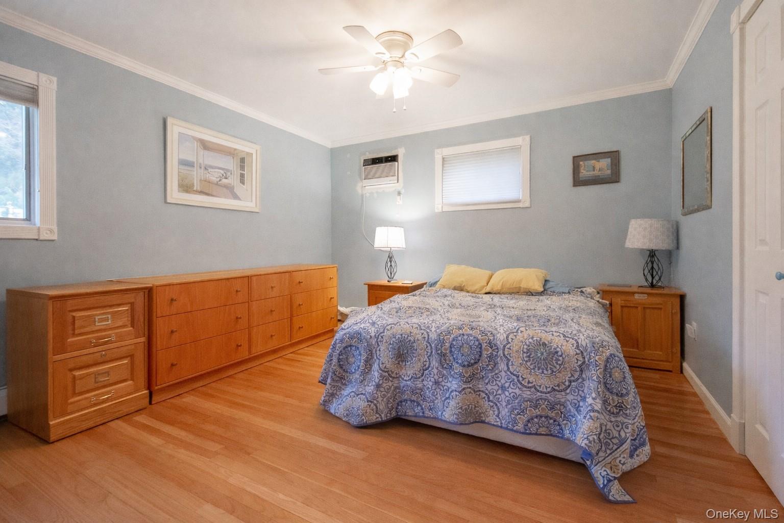 4 Manchester Drive, Bethpage, NY 11714