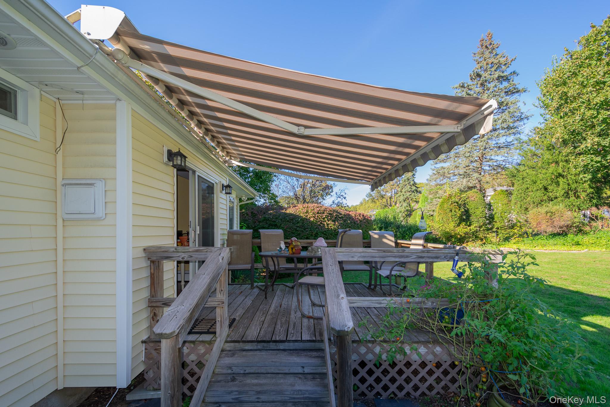 4 Manchester Drive, Bethpage, NY 11714