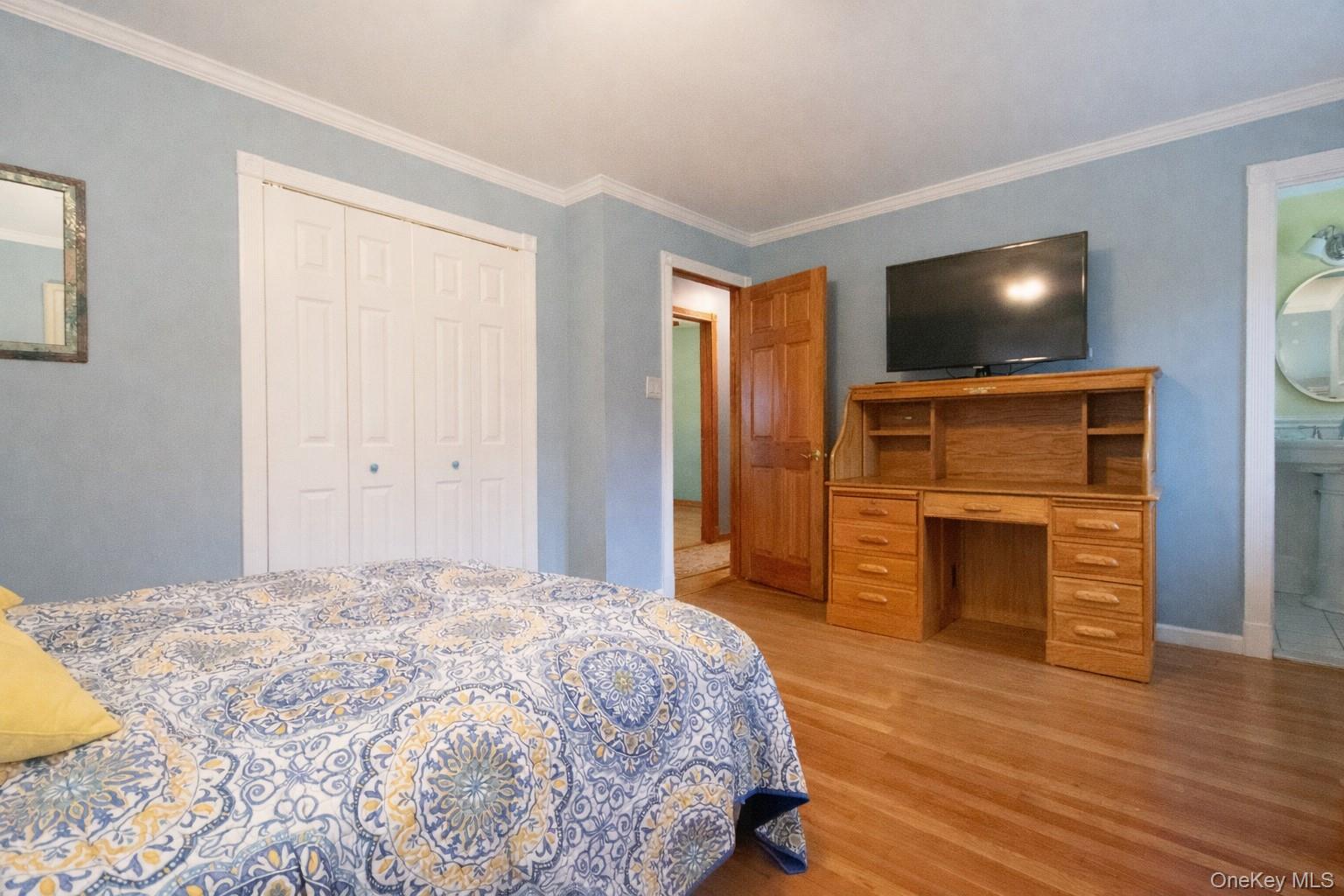 4 Manchester Drive, Bethpage, NY 11714