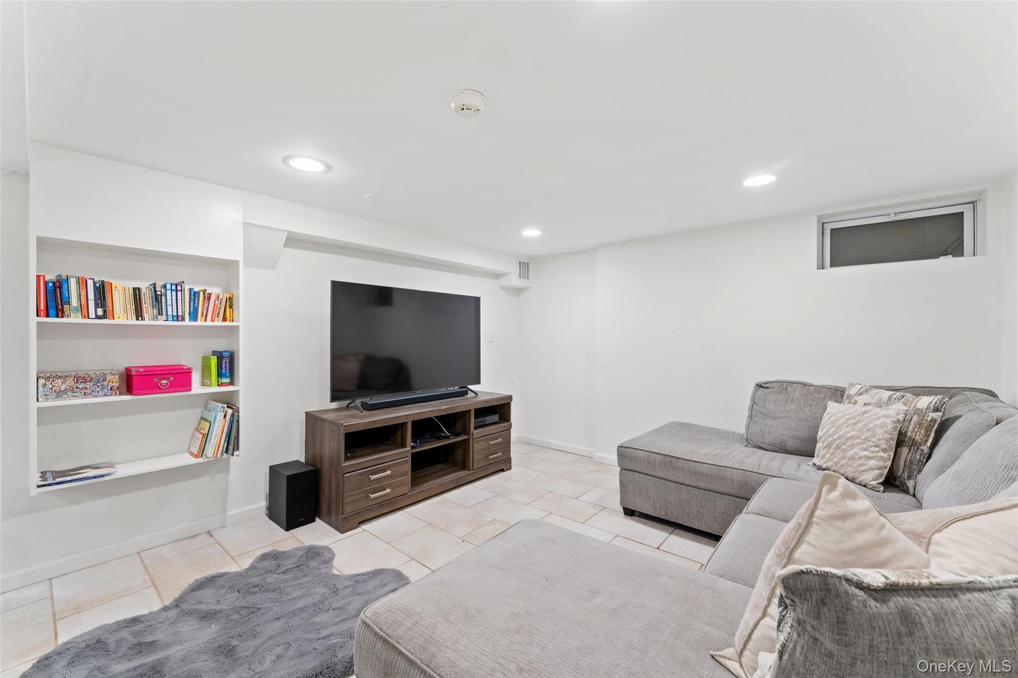 1 Elmdorf Drive, Scarsdale, NY 10583