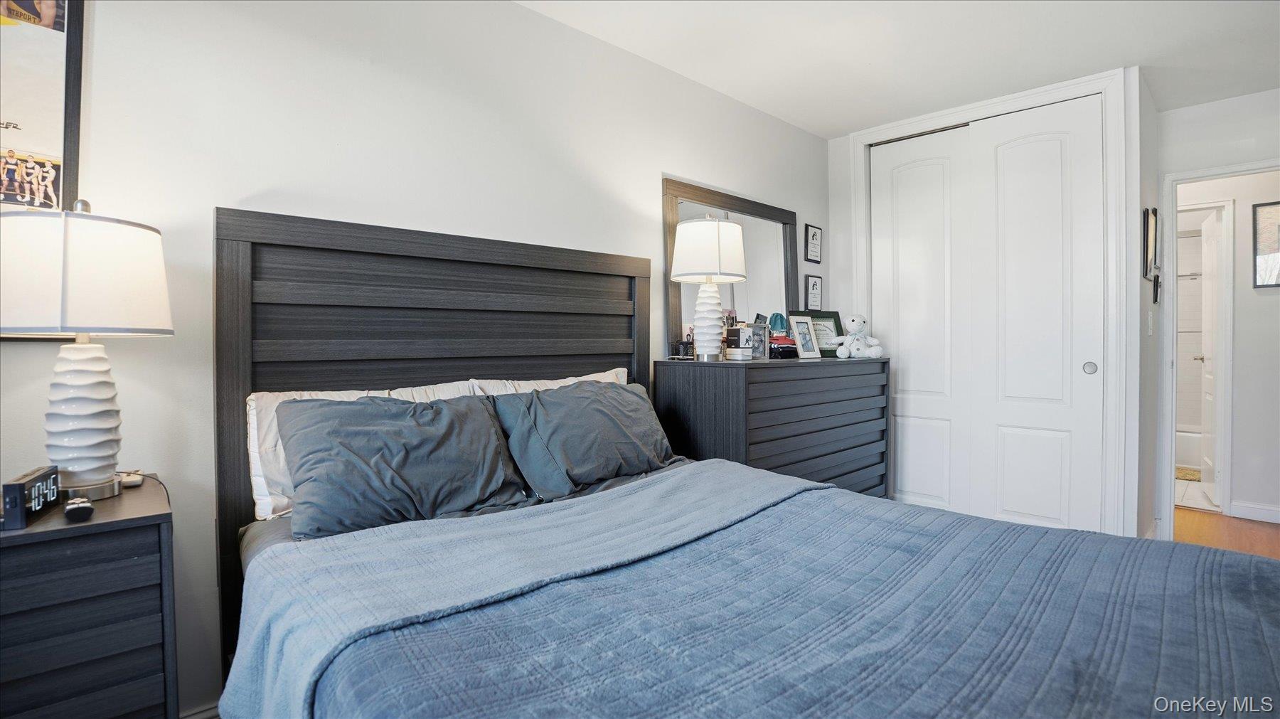 10 Lenox Road # 1G, Rockville Centre, NY 11570