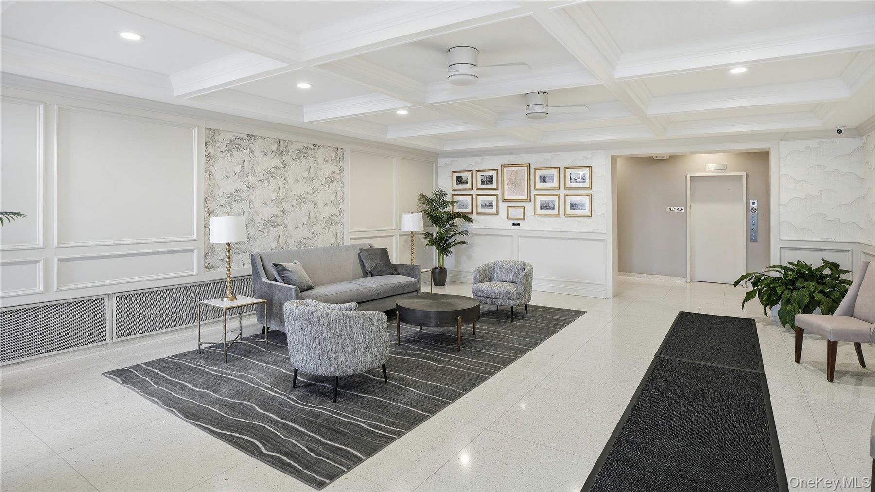 10 Lenox Road # 1G, Rockville Centre, NY 11570