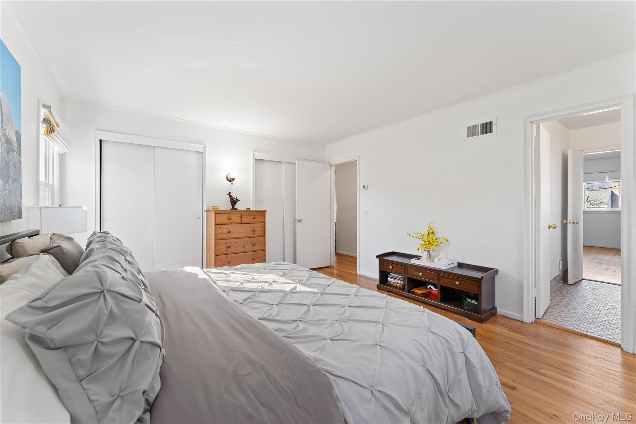 14 Baylor Circle, White Plains, NY 10605