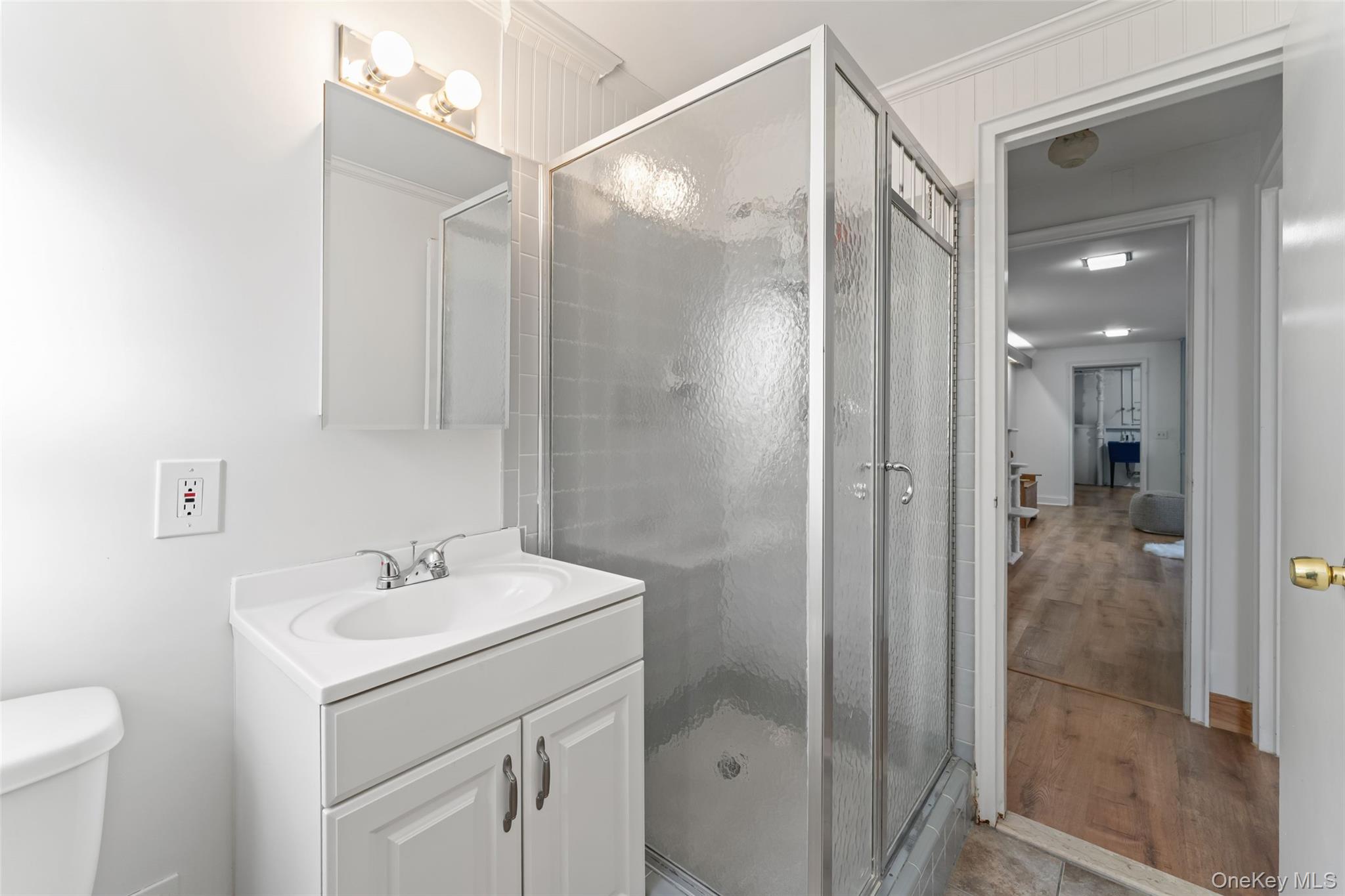 14 Baylor Circle, White Plains, NY 10605