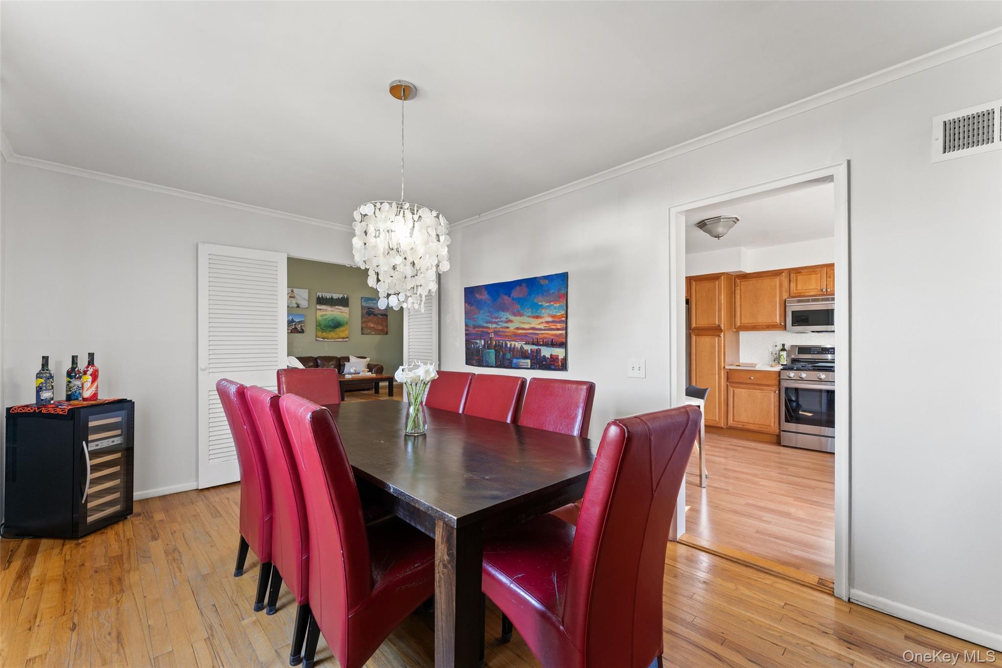 14 Baylor Circle, White Plains, NY 10605