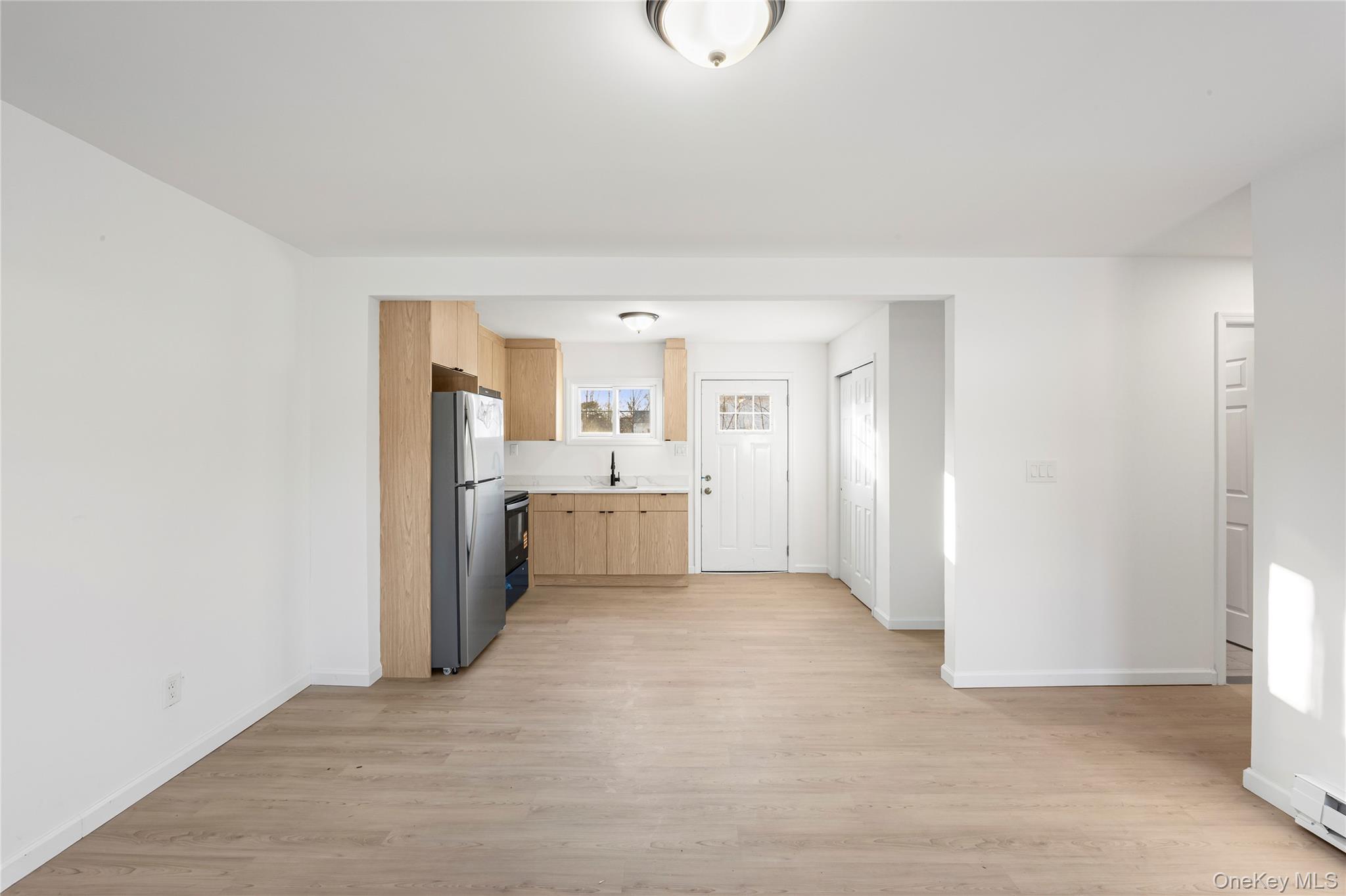 818 Meade Avenue, Bellport, NY 11713