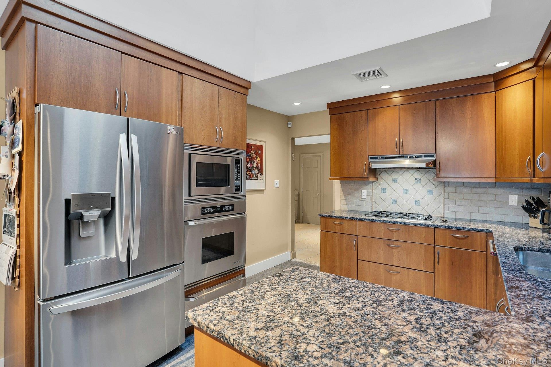 48 Randolph Drive, Dix Hills, NY 11746