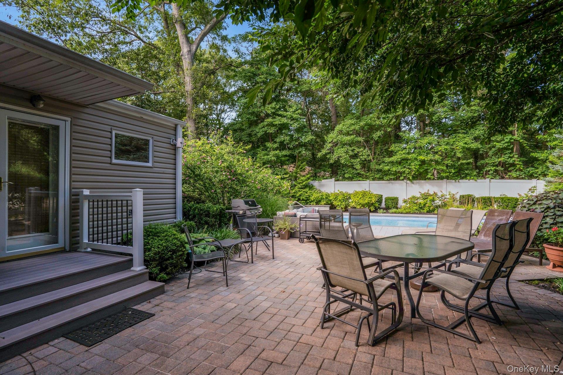 48 Randolph Drive, Dix Hills, NY 11746