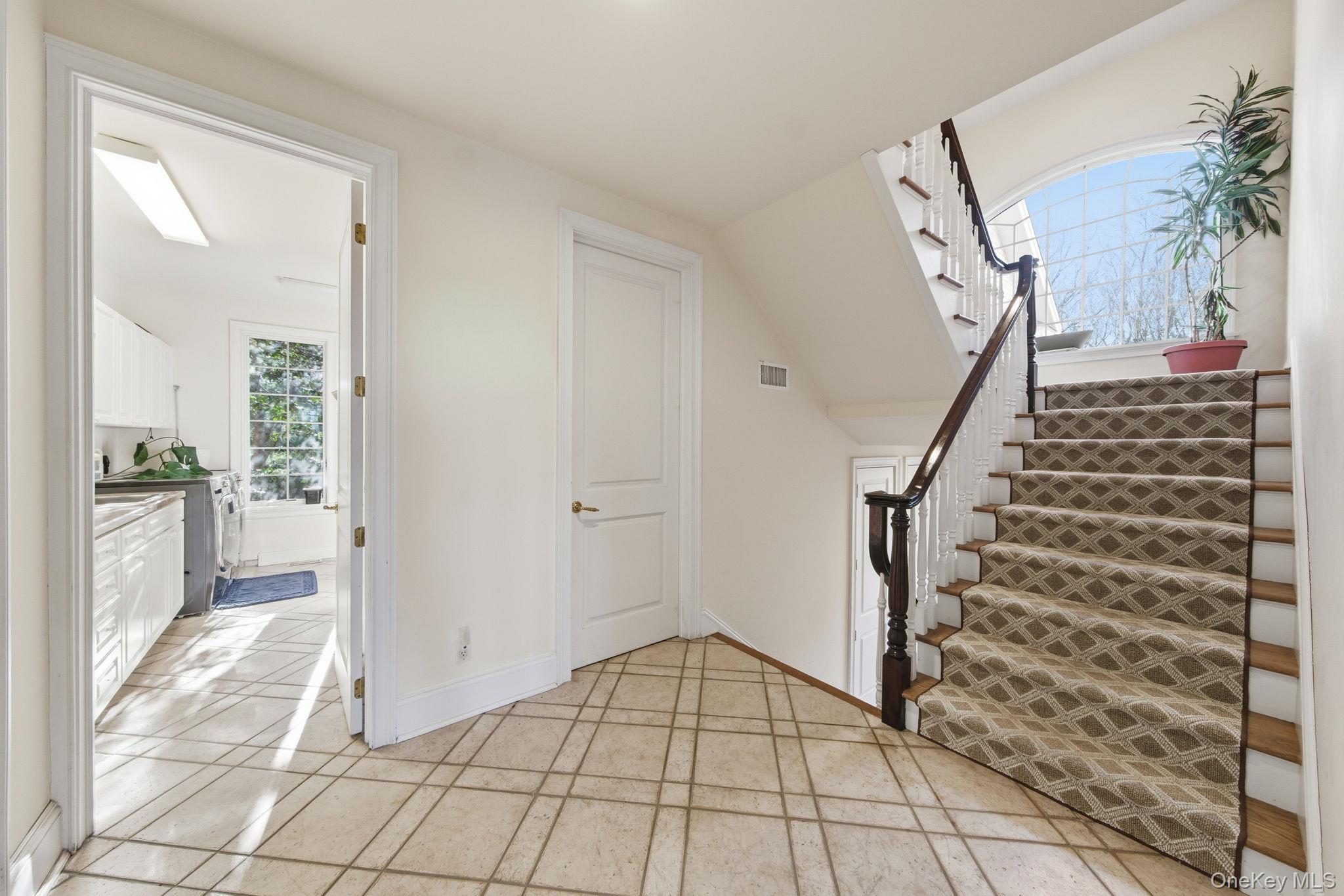 19 Cobblestone Court, Centerport, NY 11721