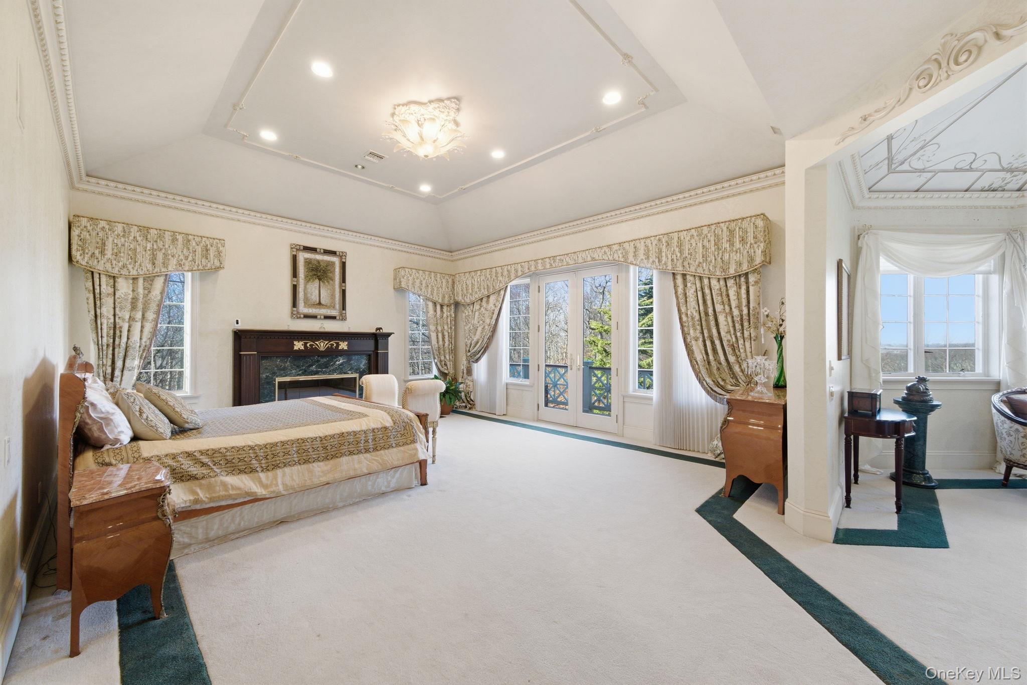 19 Cobblestone Court, Centerport, NY 11721