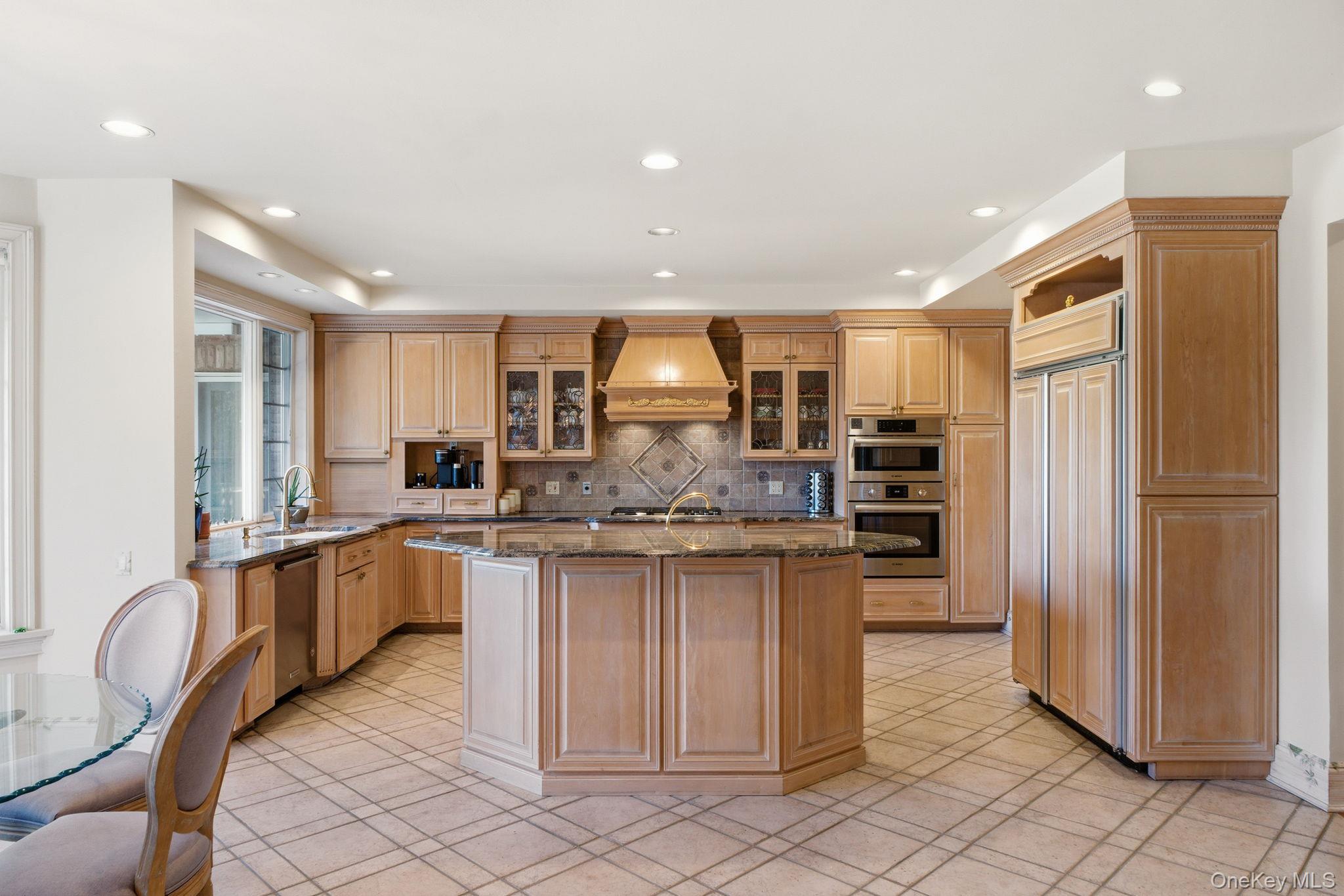 19 Cobblestone Court, Centerport, NY 11721