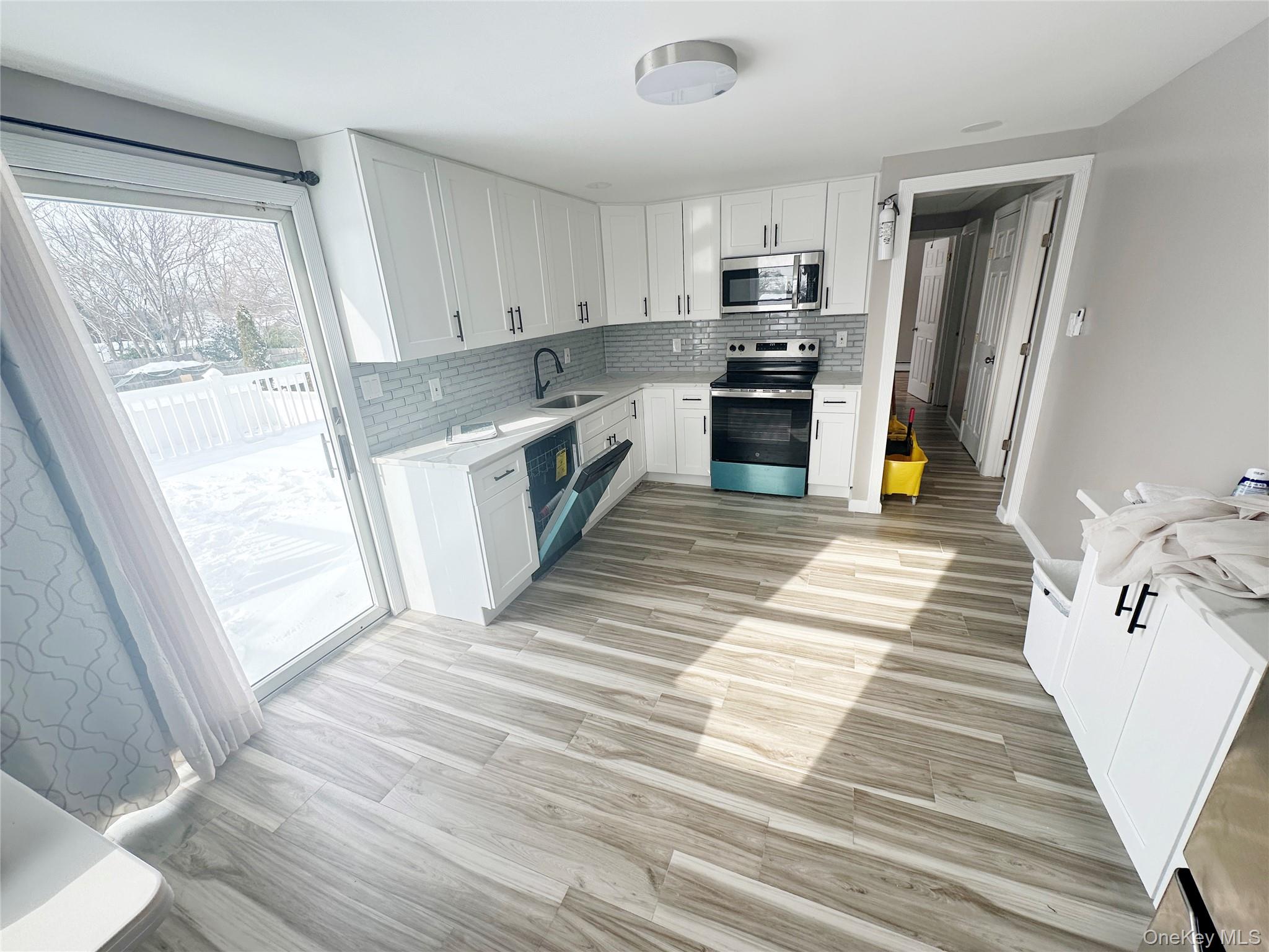 15 Mida Court # 2A, West Babylon, NY 11704