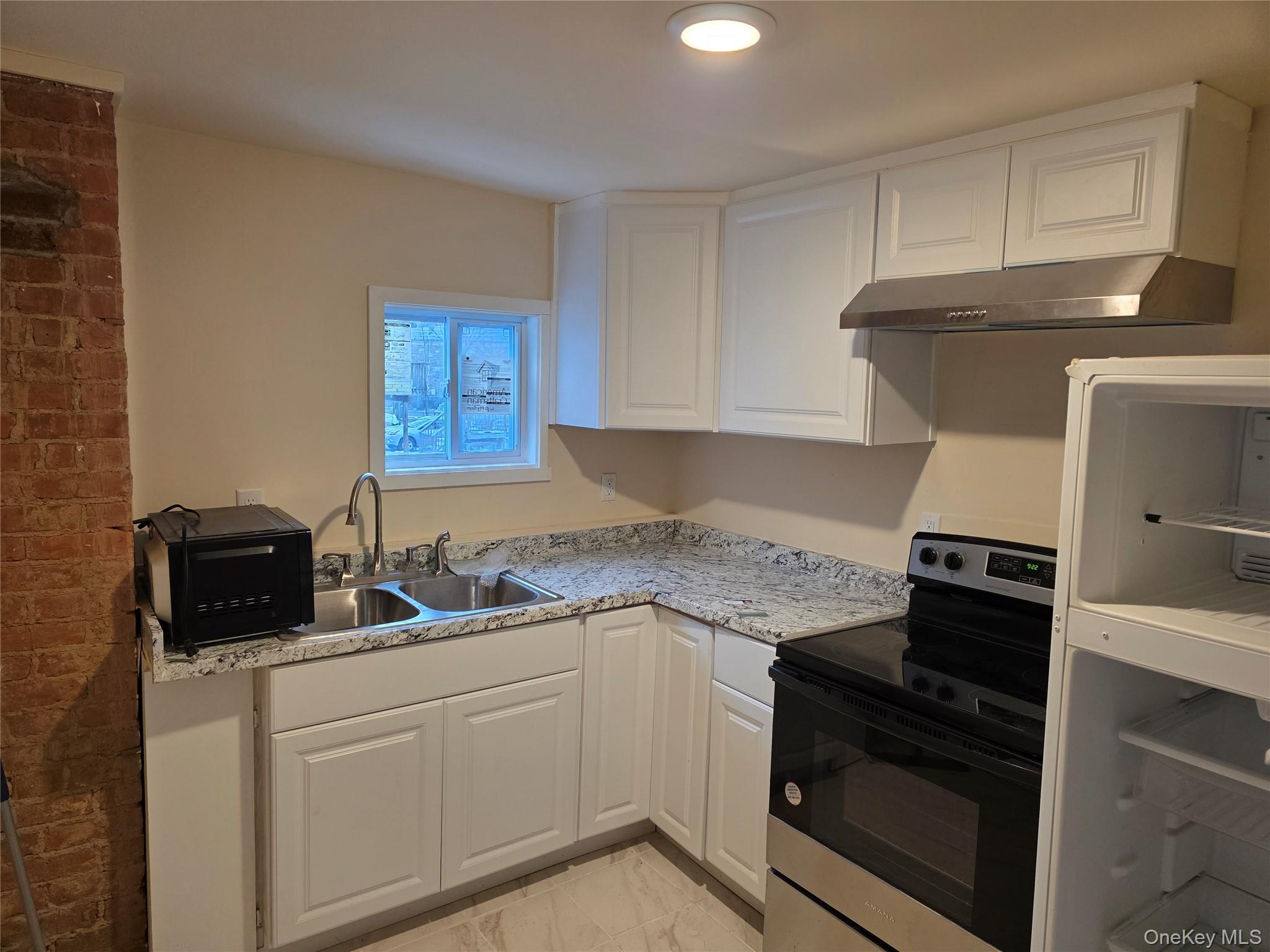 25 Mill Street, Middletown, NY 10940