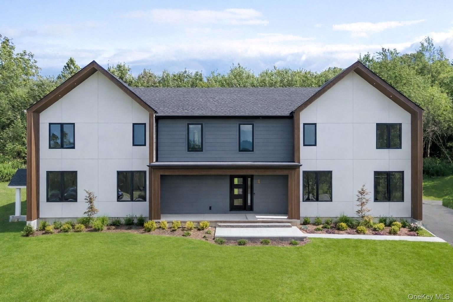 1 Warwick Isle Boulevard, Pine Island, NY 10969