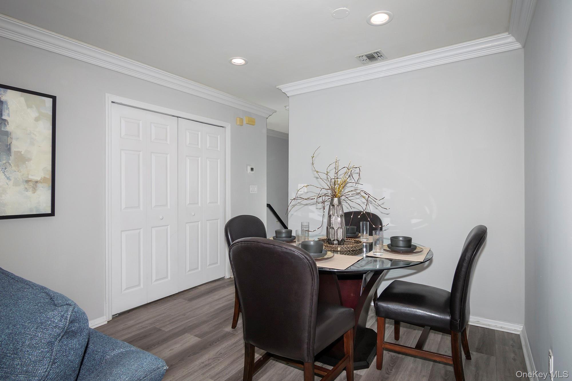 6 Pinnacle Drive # 06, Port Jefferson, NY 11777