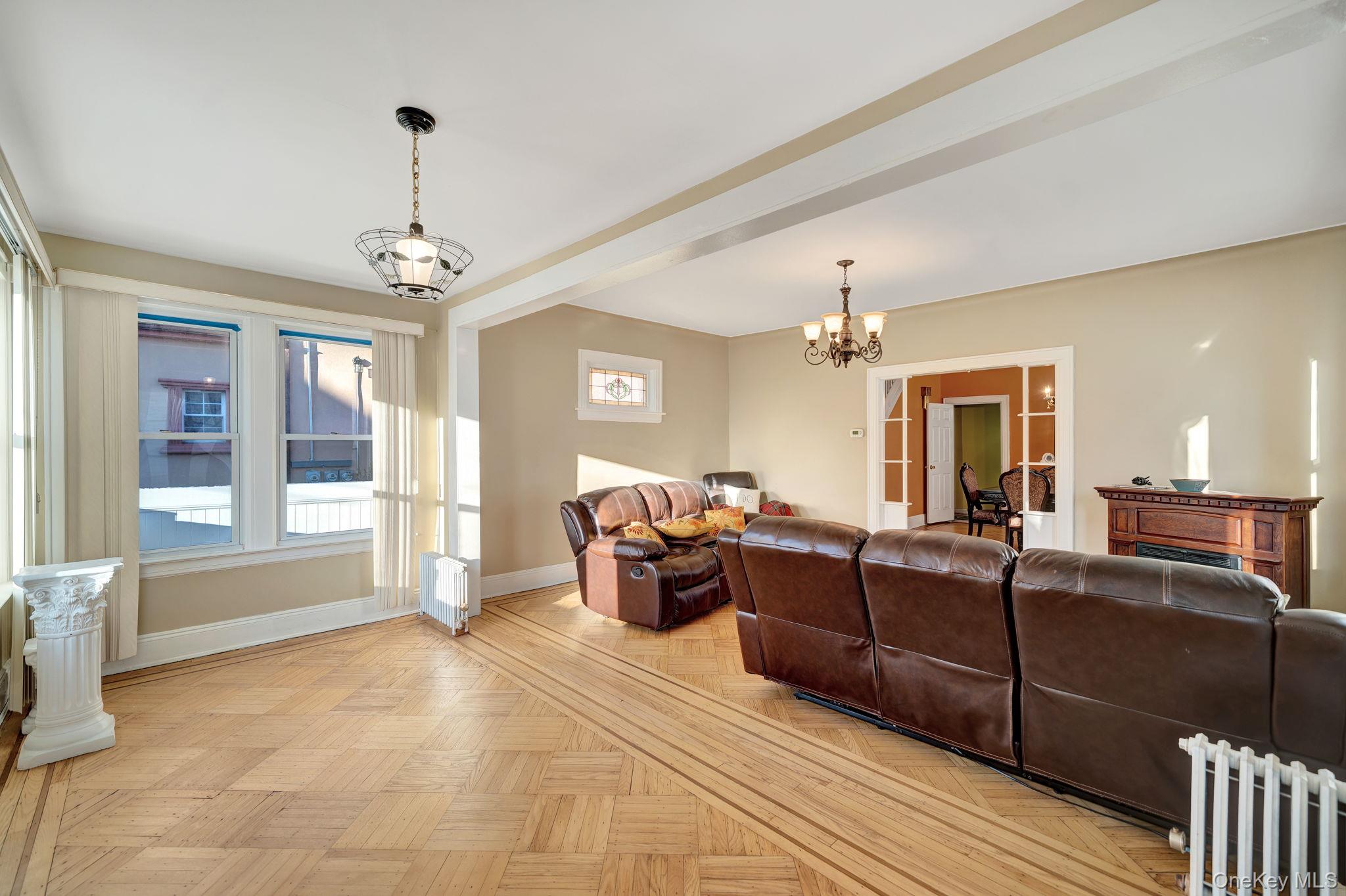 10439 115th Street, Richmond Hill S., NY 11419