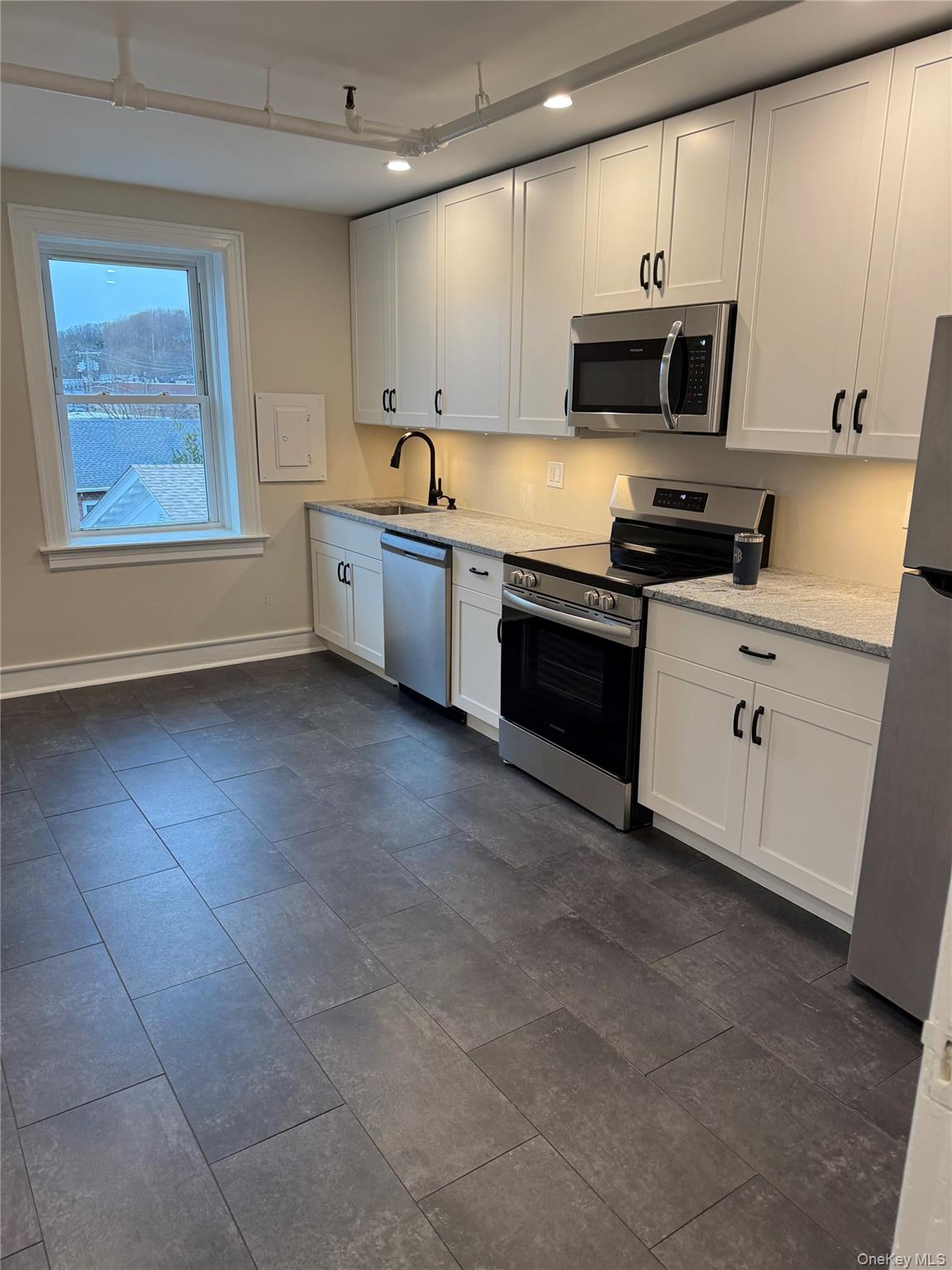 127 South Street # 3E, Oyster Bay, NY 11771