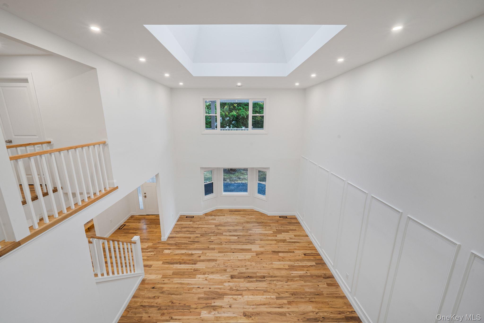 6 Connetquot Drive, Oakdale, NY 11769