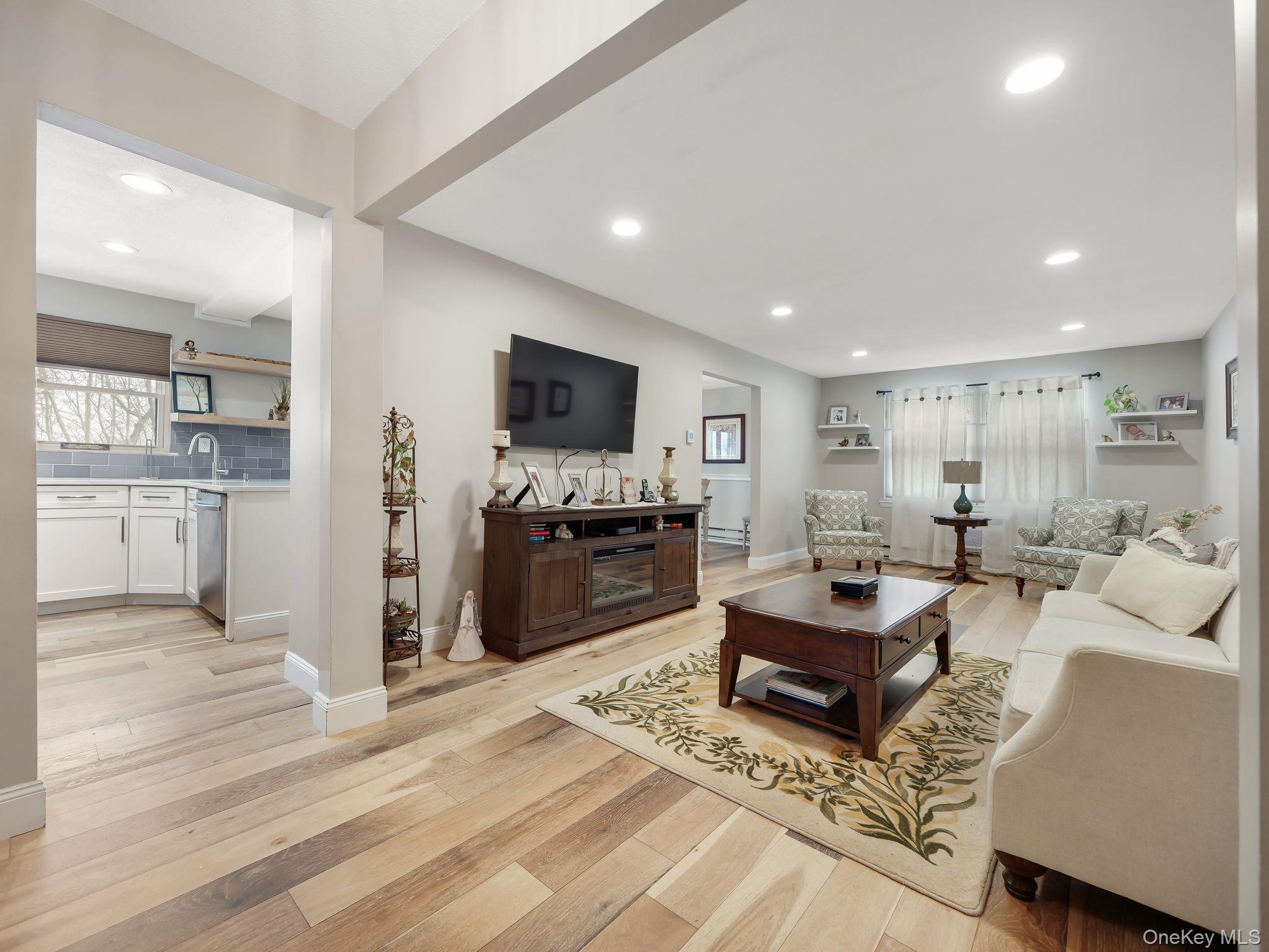 552 Sierra Vista Lane, Valley Cottage, NY 10989