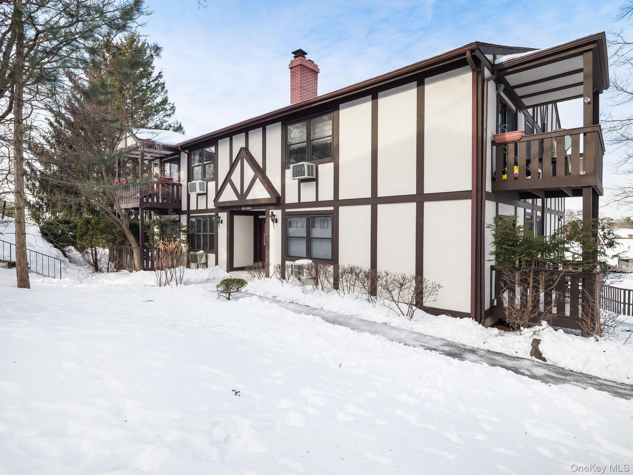 552 Sierra Vista Lane, Valley Cottage, NY 10989