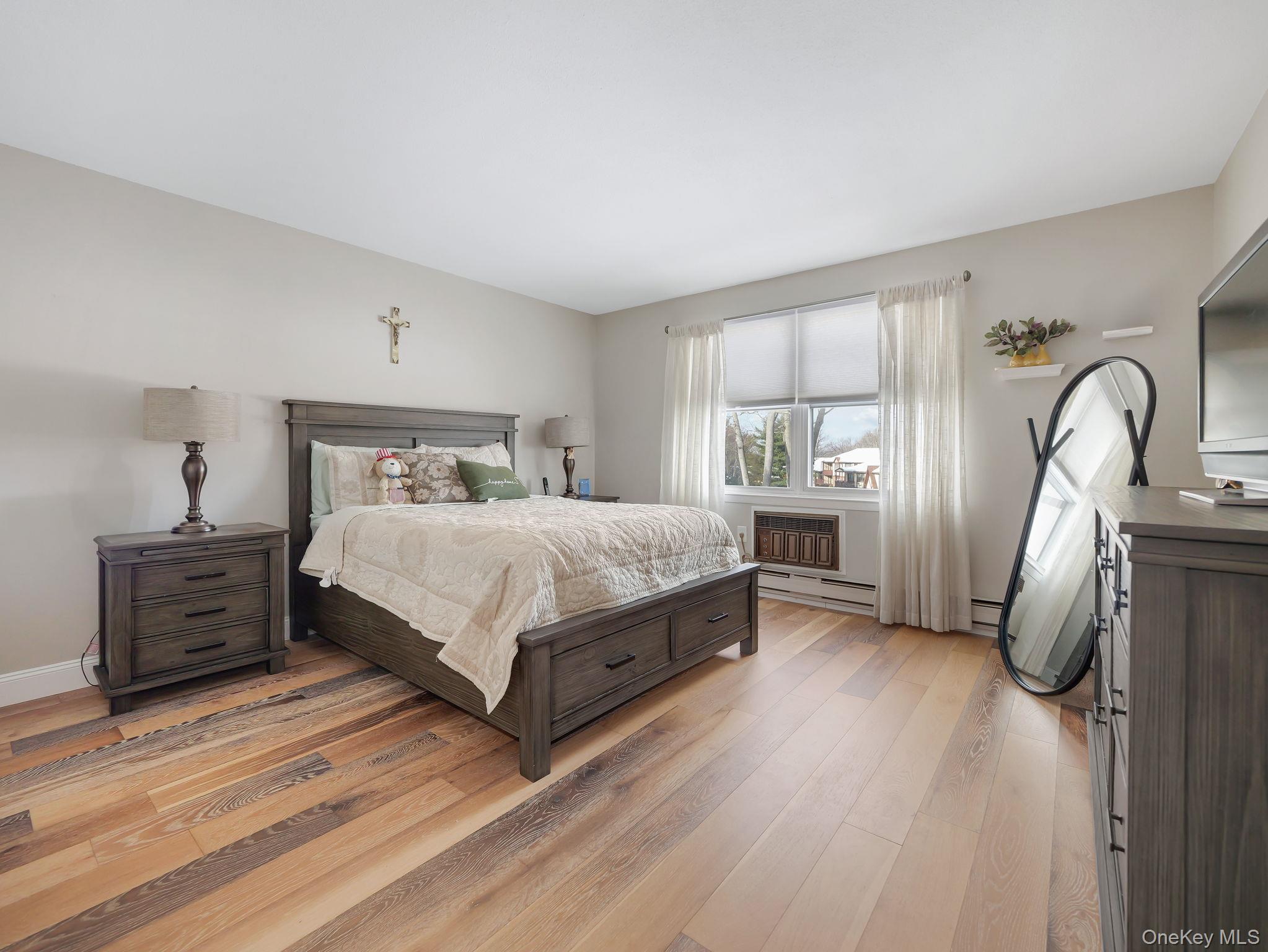 552 Sierra Vista Lane, Valley Cottage, NY 10989