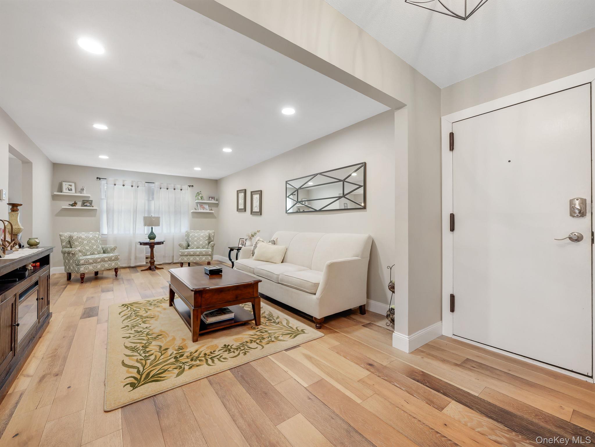 552 Sierra Vista Lane, Valley Cottage, NY 10989