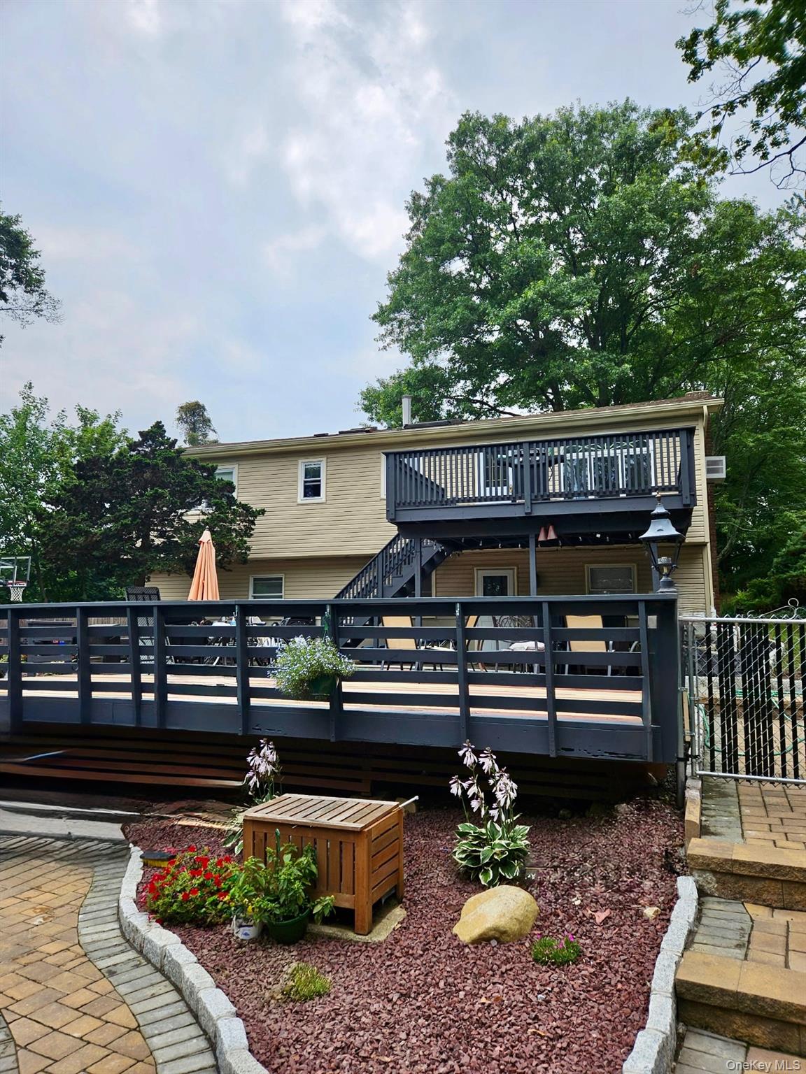 135 Standish Drive, Pearl River, NY 10965