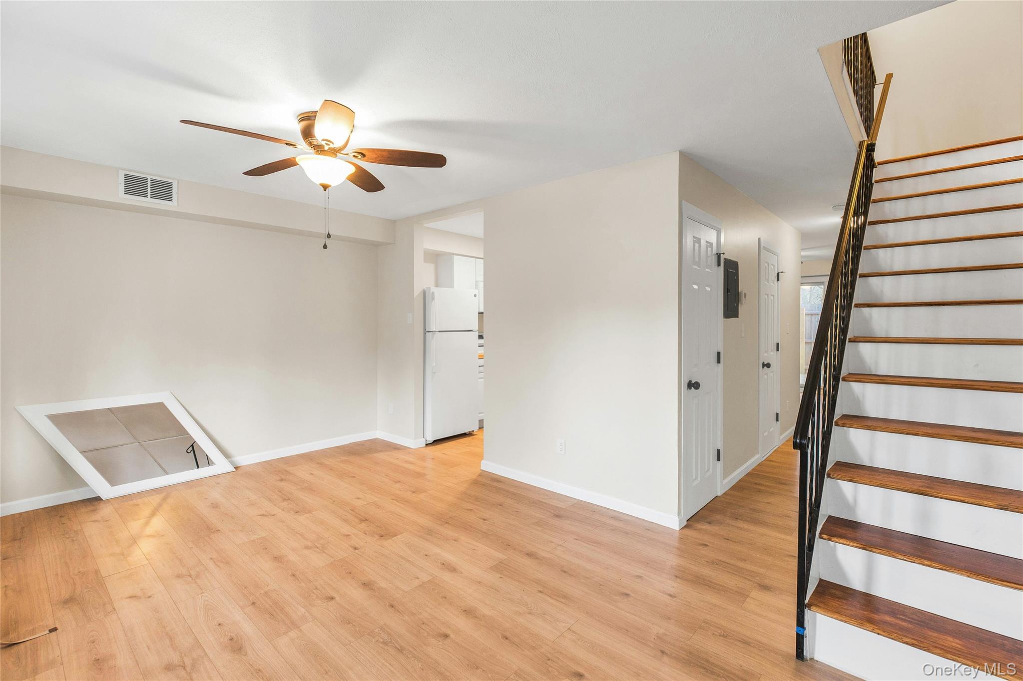 117 Hill Spur, Calverton, NY 11933