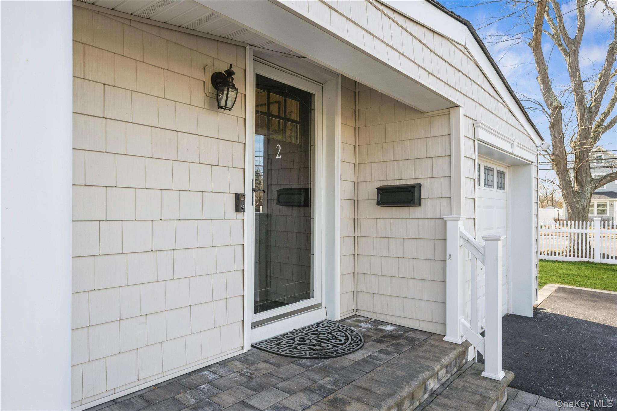 2 Udalia Road, West Islip, NY 11795