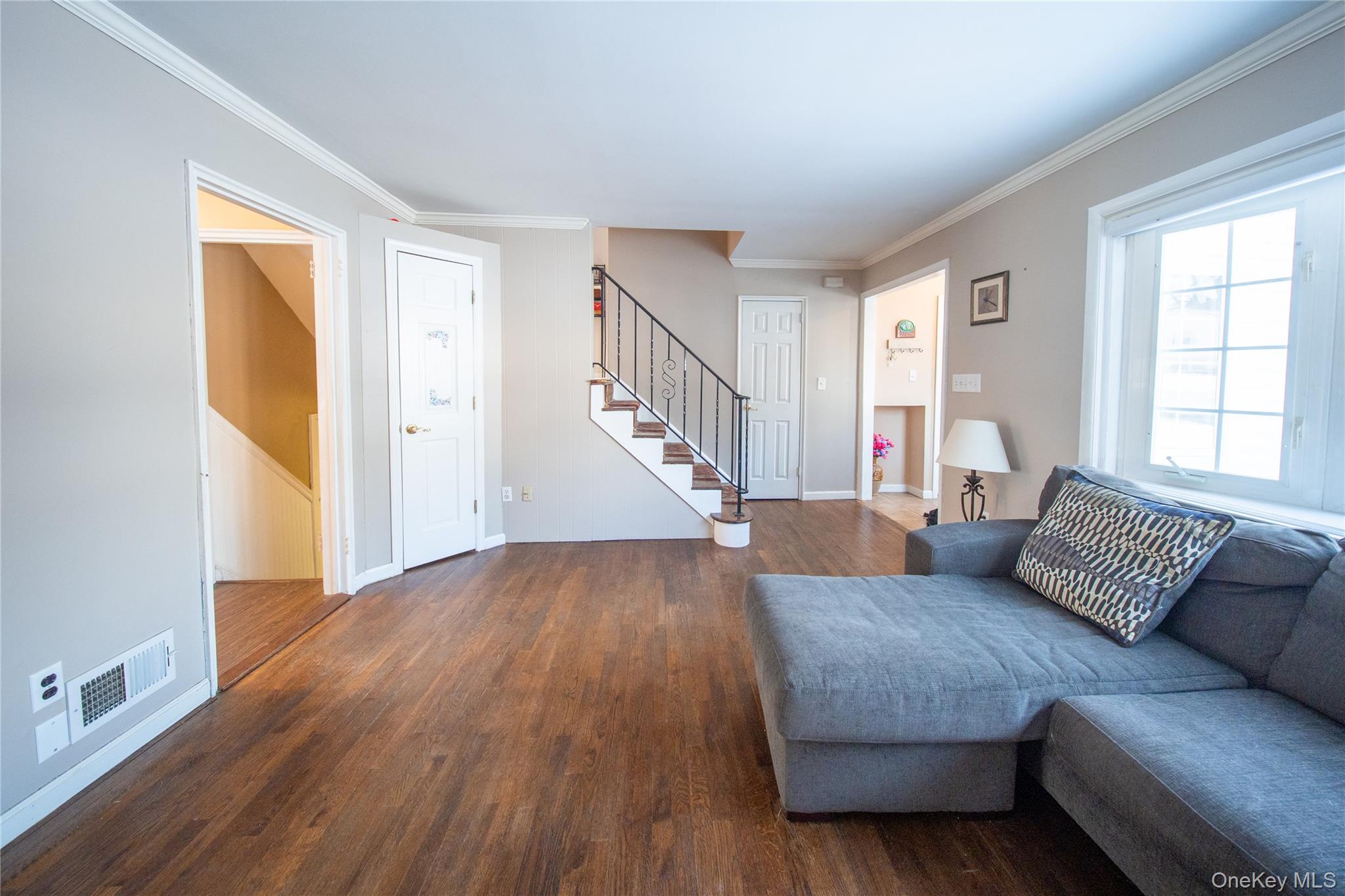 41 Foxhill Road, Valhalla, NY 10595