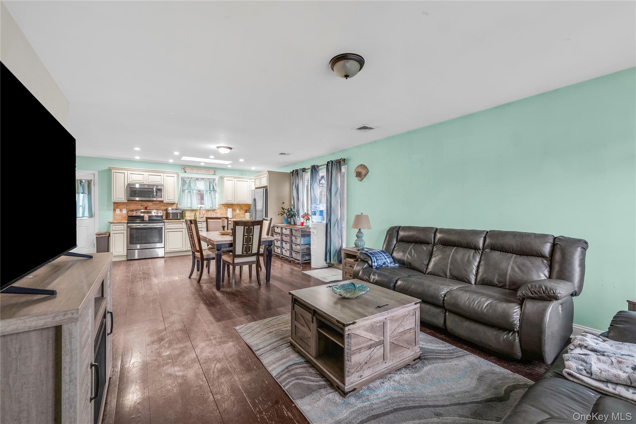 498 A William Floyd Parkway, Shirley, NY 11967